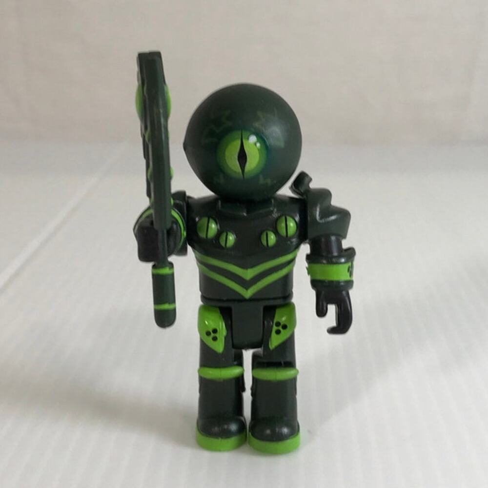 Jazwares Roblox Series 1 Overseer Figure & Accessories No Code
